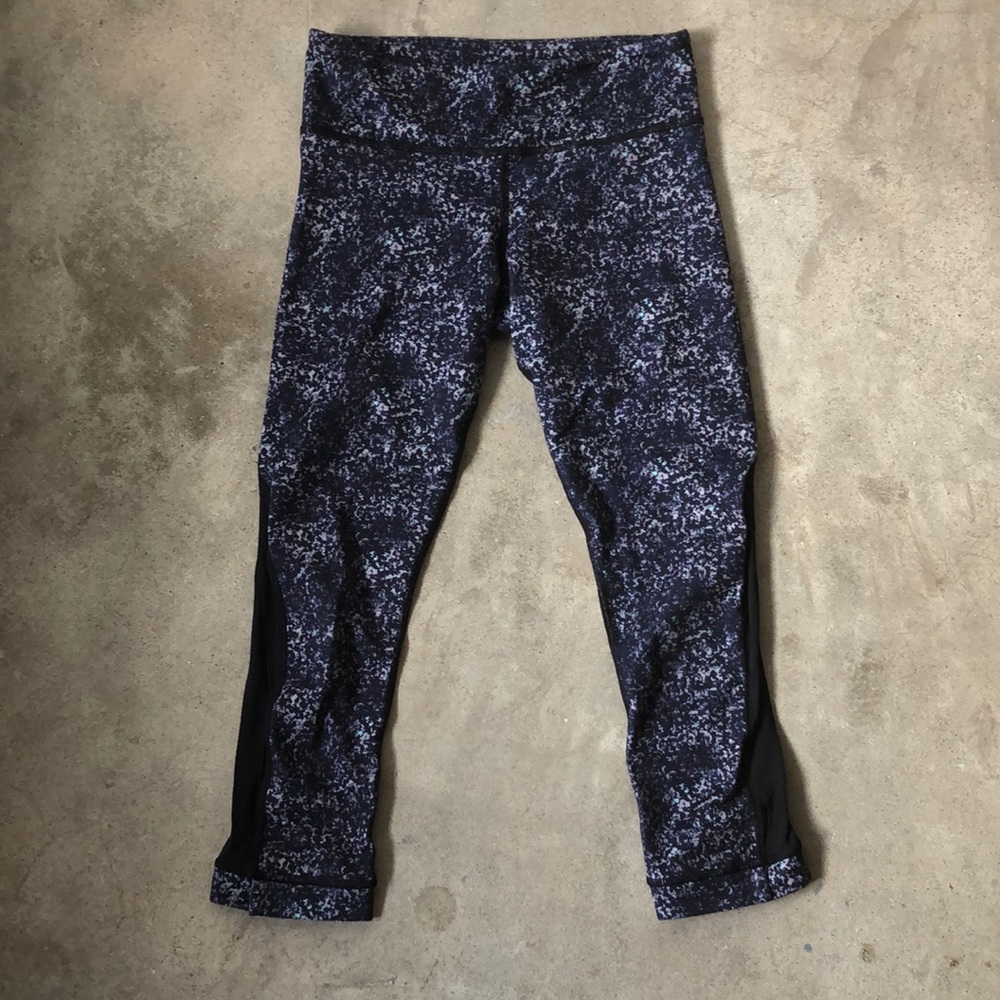 Lululemon size 2 cropped print legging